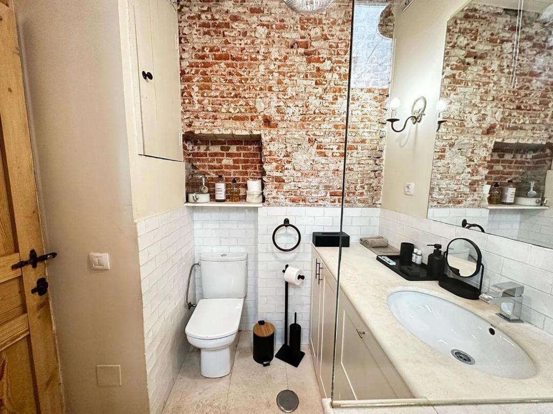 Apartmán Boutique Embajadores Madrid Exteriér fotografie